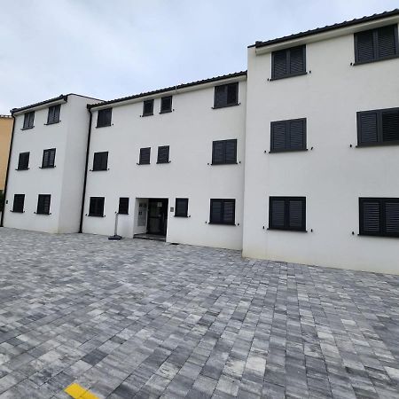 Apartmani M&L I M&J Malinska Exterior foto