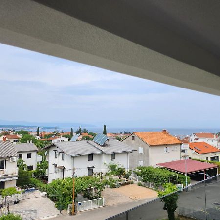 Apartmani M&L I M&J Malinska Exterior foto